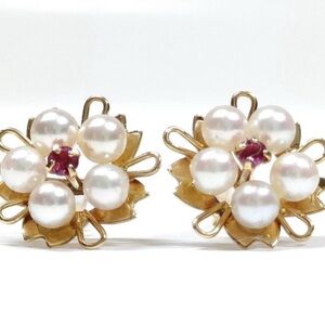 Gold and Pearl Floral Jewelry Pierced Earring  vintage